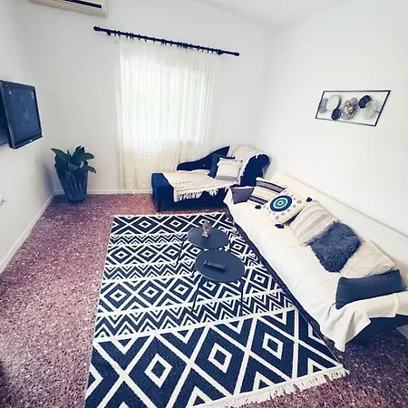 House With Garden In Holiday home Artemida (Attica)